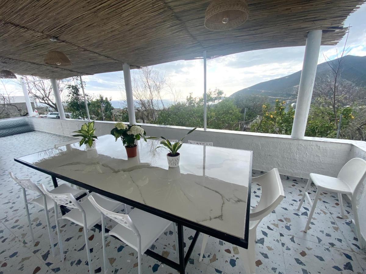 Maison Bellevue - 2 Bdrm Villa In Borsh Beach المظهر الخارجي الصورة