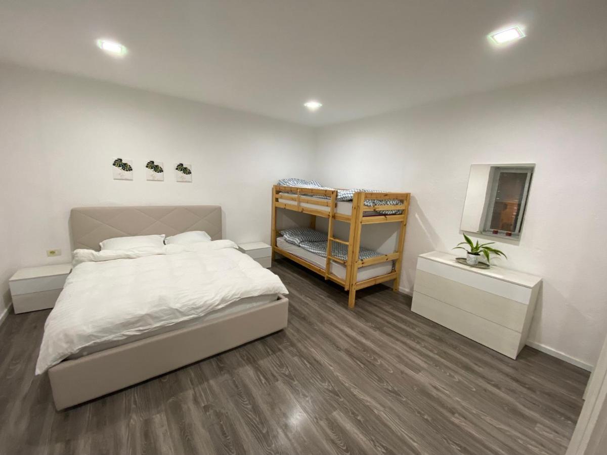 Maison Bellevue - 2 Bdrm Villa In Borsh Beach المظهر الخارجي الصورة