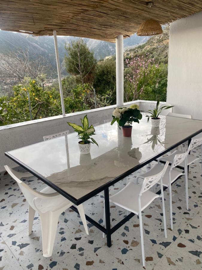Maison Bellevue - 2 Bdrm Villa In Borsh Beach المظهر الخارجي الصورة